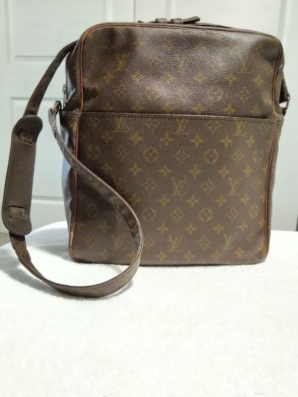Authentic Louis Vuitton Vintage Monogram Marceau GM Messenger Bag- Early 1980's